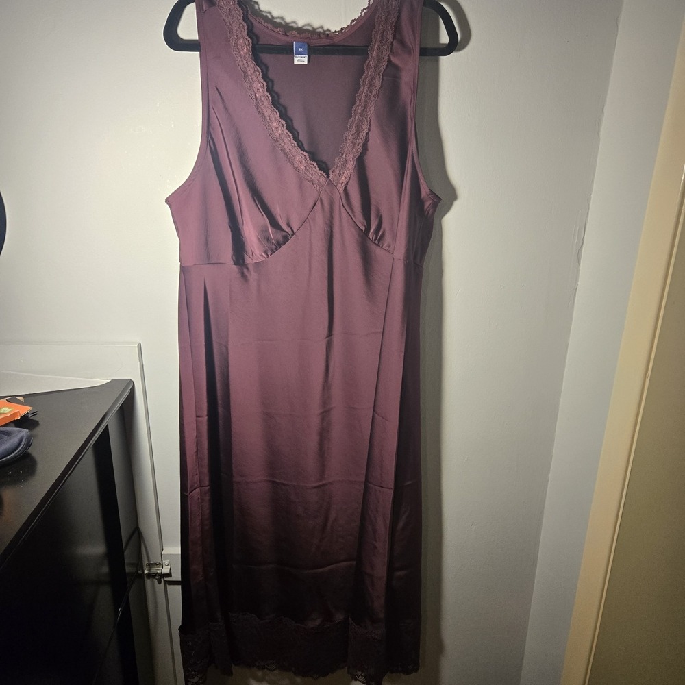 Old Navy Womens 2X Plum Burgundy Satin Lace Trim V-Neck Midi Slip Dress